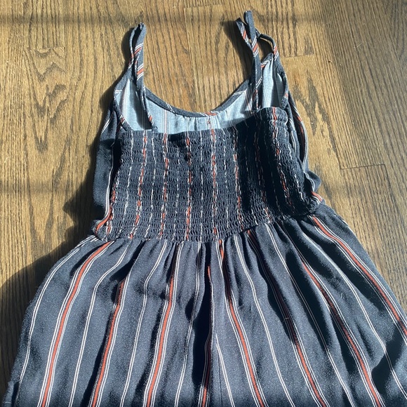 garage romper - Picture 2 of 2